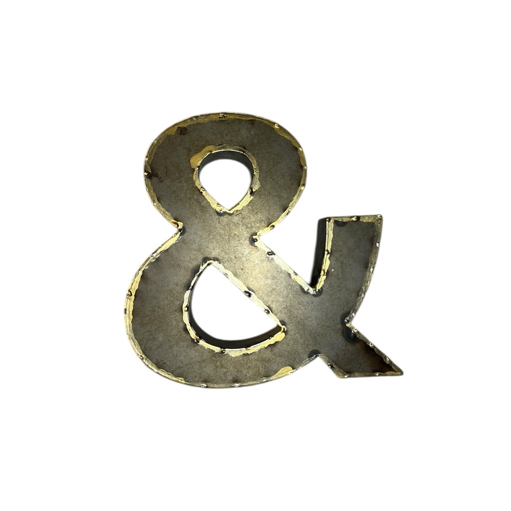 Metallic Ampersand Decor